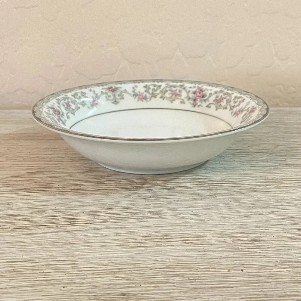 Noritake China Edgewood 5807 Bowl Small 5.5